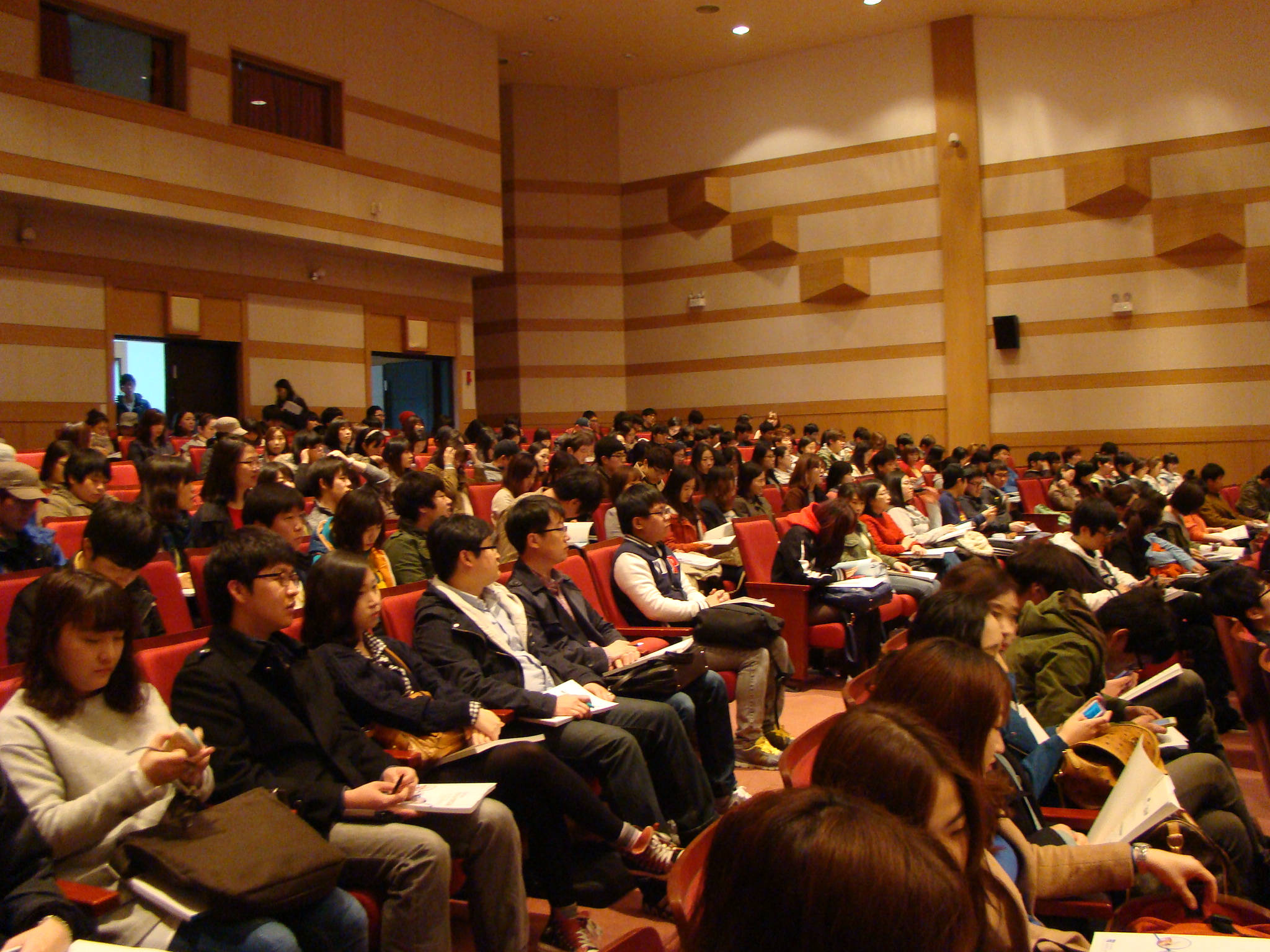2013년 연구실 안전교육 (1차) 08.JPG